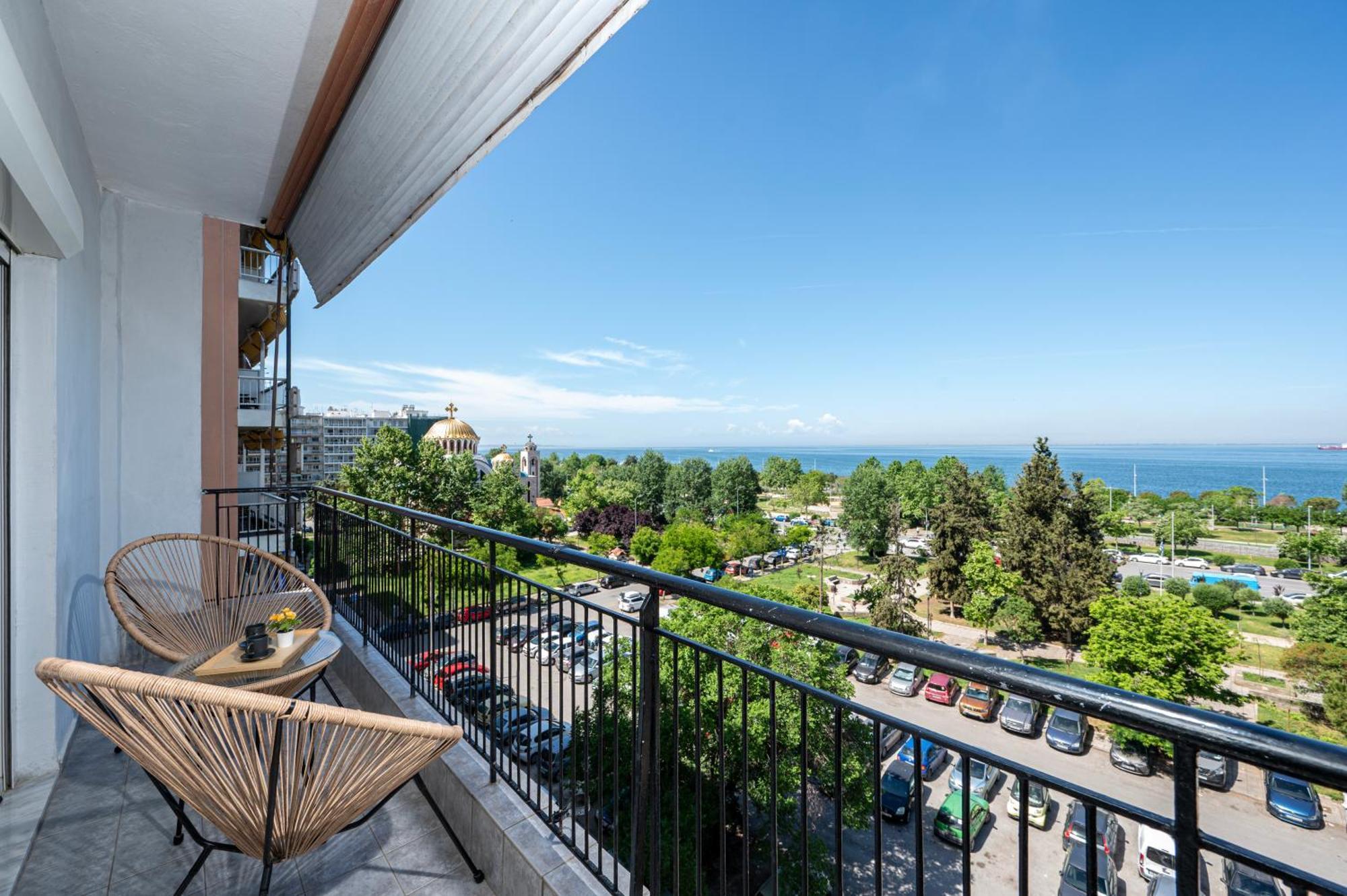 Houseloft Seaside Getaway Apartment Thessaloniki Exterior photo